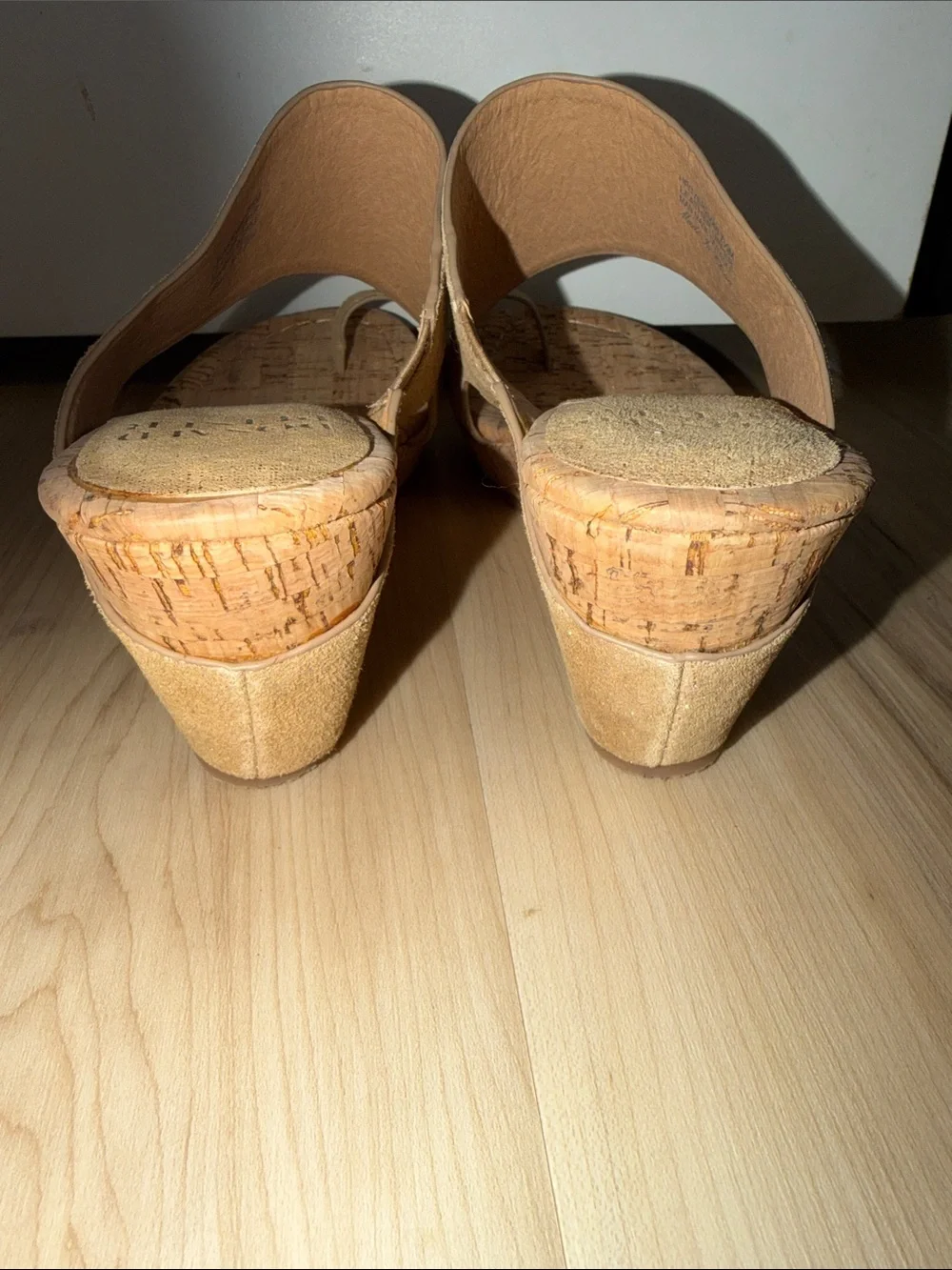 Donald Pliner Gyer Toe-Loop Wedge Sandals
